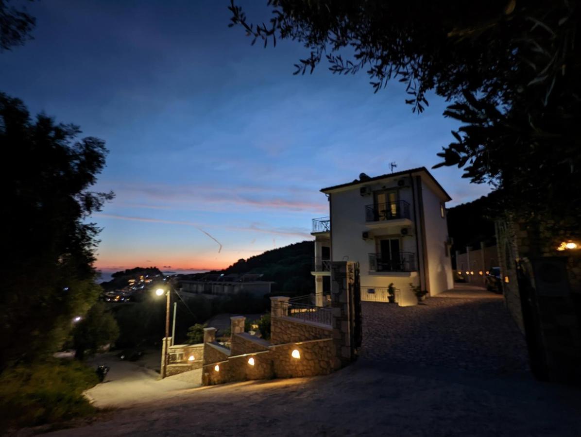 Natura Luxury Suites Parga Ngoại thất bức ảnh