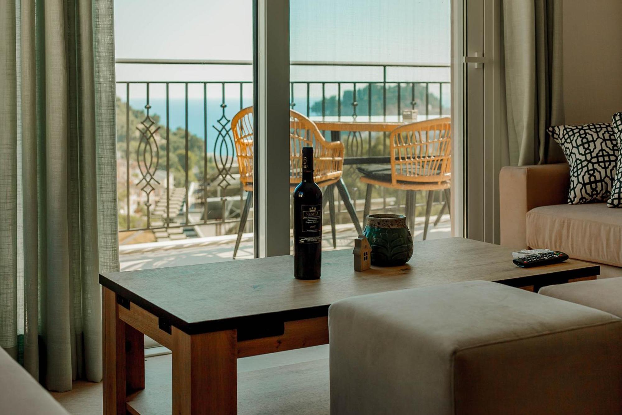 Natura Luxury Suites Parga Ngoại thất bức ảnh