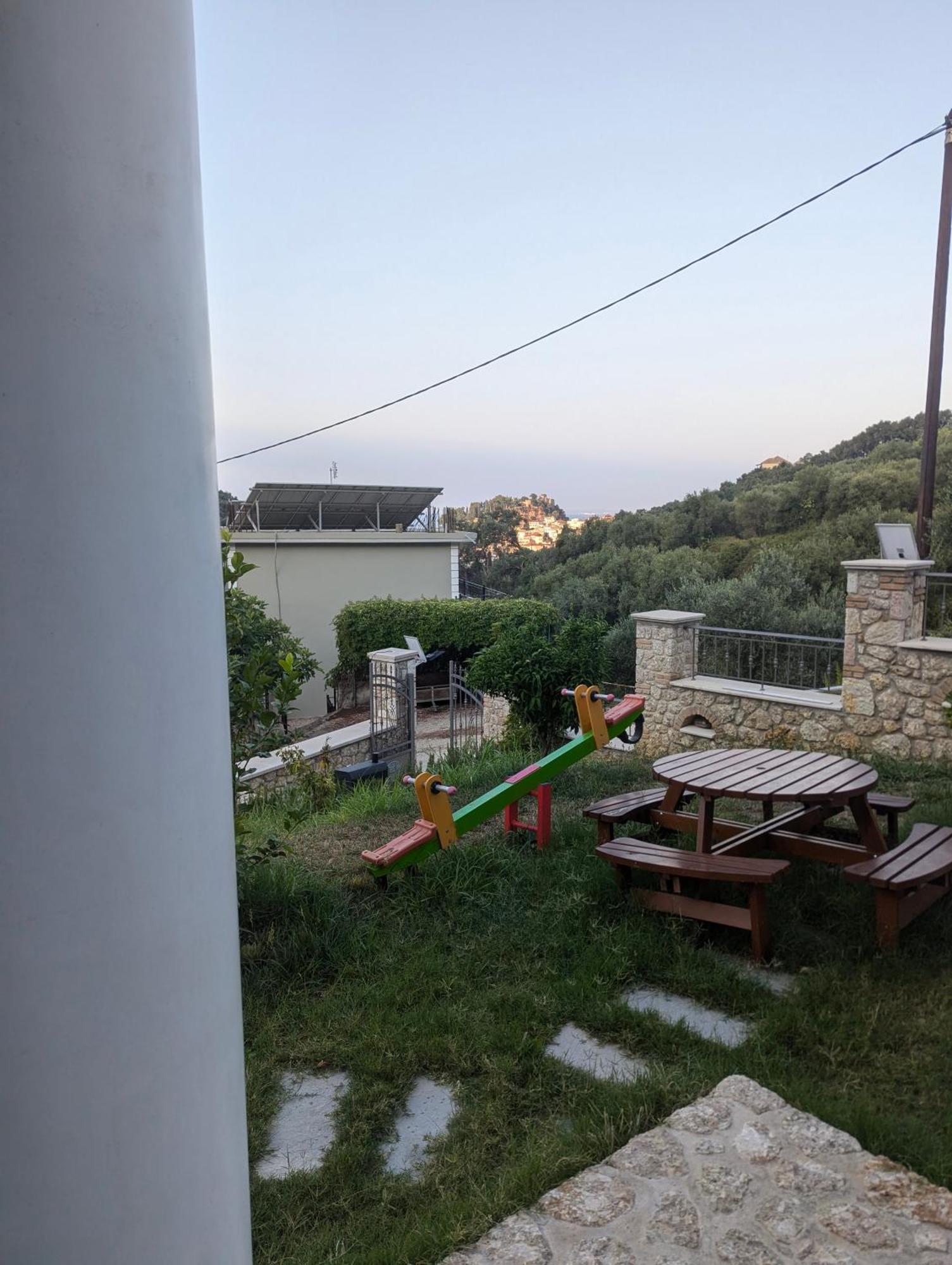 Natura Luxury Suites Parga Ngoại thất bức ảnh