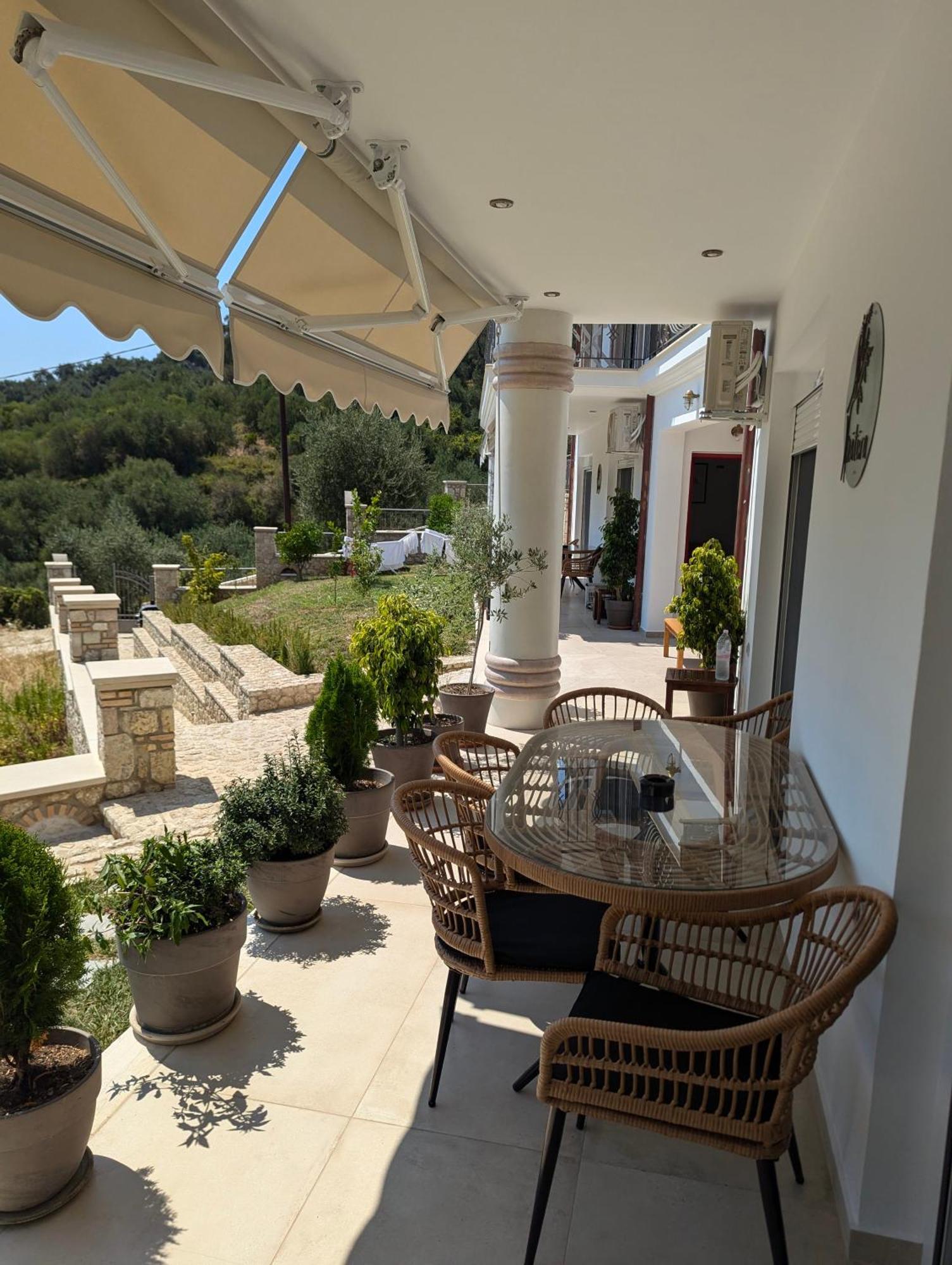 Natura Luxury Suites Parga Ngoại thất bức ảnh